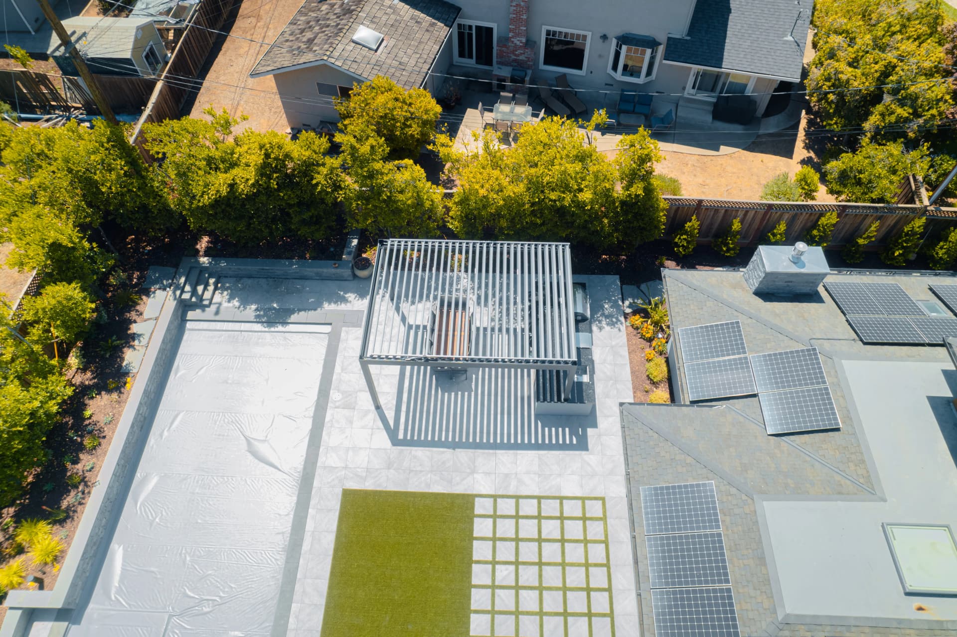 Tiltable Louver Pergola for Outdoor Kitchen - Los Altos, California